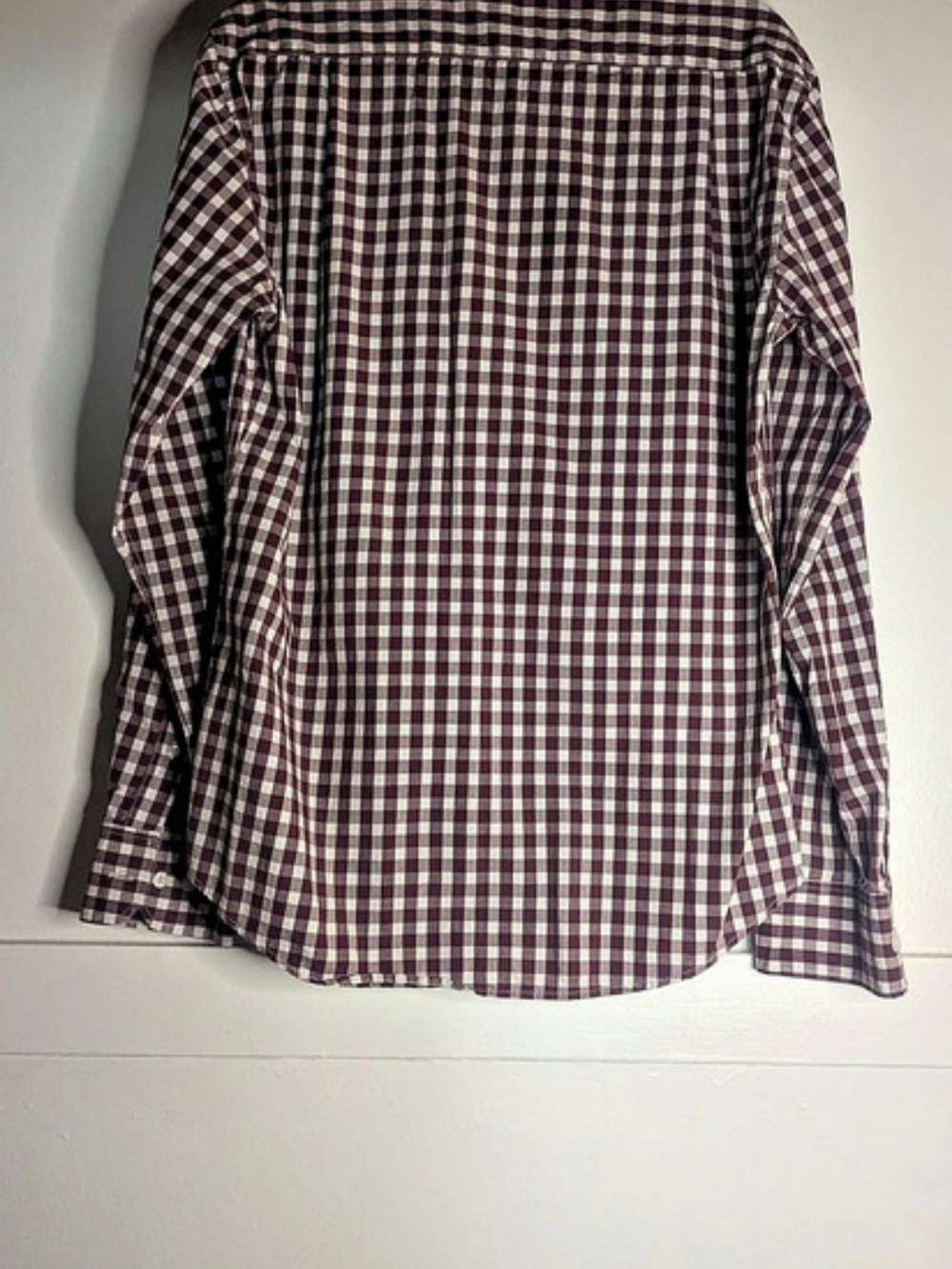 Bowery & Broome Gingham Button Down Shirt in Burgundy & White Size Medium - Picture 2 of 3